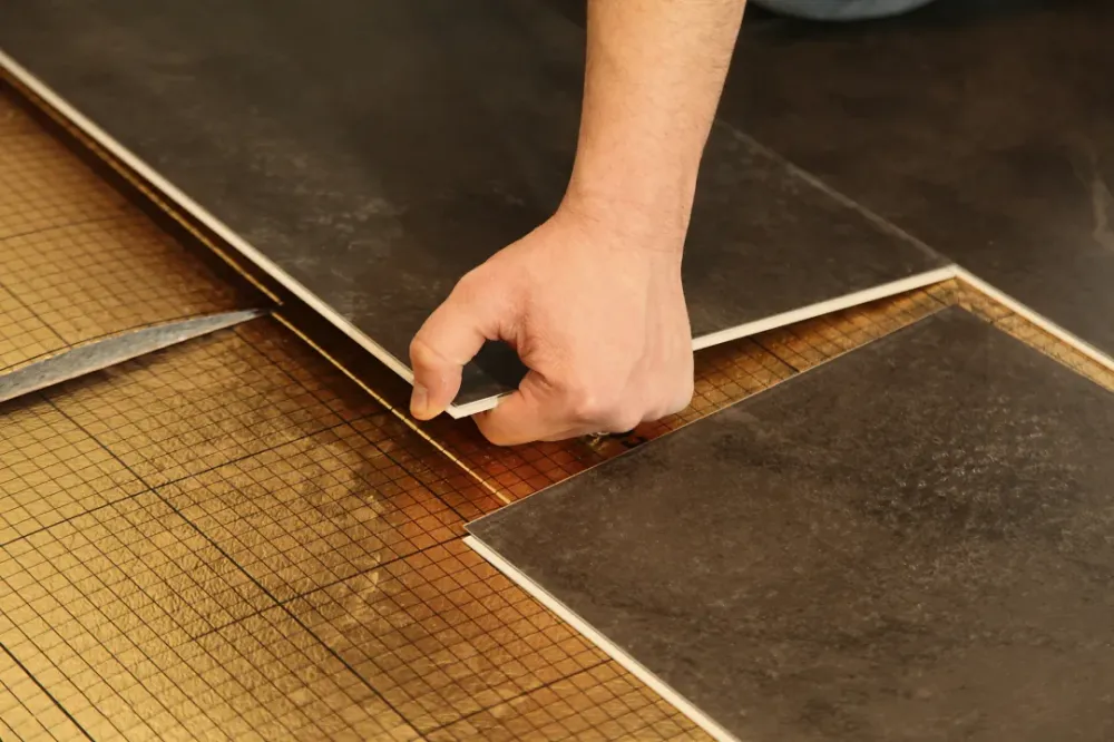 Pose parquet près de Chambray-Les-Tours